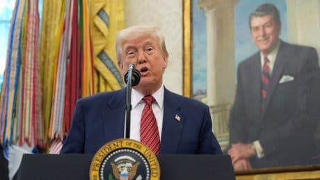 Trump: Büyük ve saygın bir ülke ile ticaret anlaşması yapacağız