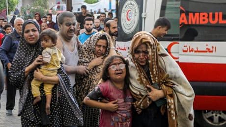 Gazze'nin son umudu: Sahra hastaneleri
