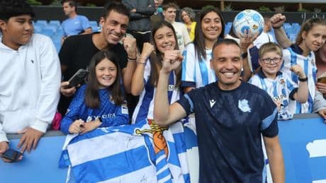 Sergio y la Real reciben el apoyo de los más fieles en Zubieta