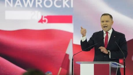 How Nawrocki outmaneuvered Tusk to lift U.S. chip sanctions on Poland