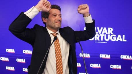 El ultra Ventura es el nuevo jefe de la oposición en Portugal gracias al voto exterior