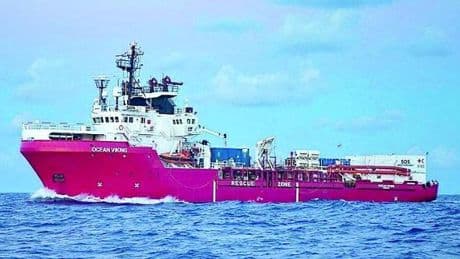 Savona, arriva la Ocean Viking con 74 migranti, summit d’emergenza in Prefettura