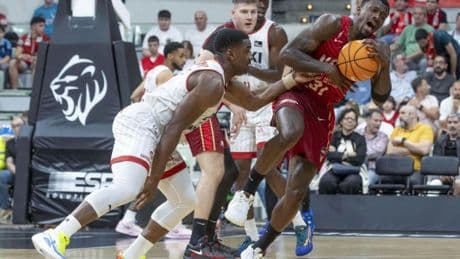 Dylan Ennis permite al UCAM Murcia seguir soñando con los Playoffs