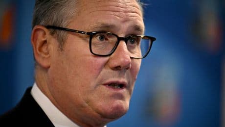 UK says it will buy F-35 jets capable of carrying nuclear bombs
