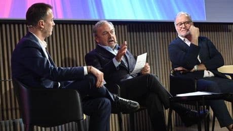 "El Barça debe tener la misma excelencia en los despachos que en el campo"