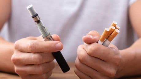 Elektronik sigara kullanımı artıyor! Ancak kimse bu zararın farkında değil