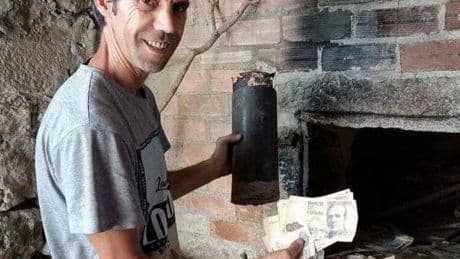 Builder finds £47,000 cash hidden inside walls of his new home - but was left horrified