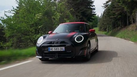 ESSAI. Mini JCW Electric, la petite british muscle son jeu