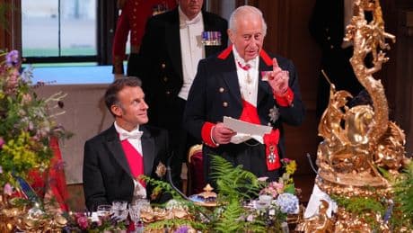 UK politics live: Macron visits No 10 as Starmer tries to seal ‘one in, one out’ small boats crisis deal