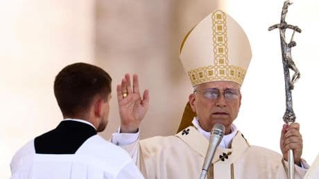 El papa León XIV defiende el matrimonio como el "amor fiel y fecundo entre hombre y mujer": "Les capacita para dar vida"