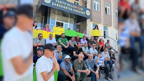 Goşkar köylülerinden Varto Belediyesi önünde açıklama: Halkın belediyesinde kayyum projeleri uygulanamaz