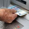 En Espagne, la banque Caixabank forme ses salariés aux besoins spécifiques des seniors