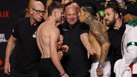 Canelo vs Crawford undercard and running order: Who is fighting and what time does it start?