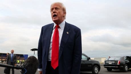 US-Präsident in Schottland - Trump: Windräder vernichten Europa