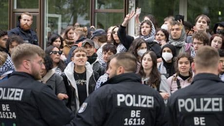 Nach Krawallen an FU Berlin – Gericht verhindert Abschiebung von Pro-Palästina-Aktivisten