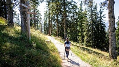 Steinschlag in den Alpen: Urlauberin die Fingerspitze abgetrennt
