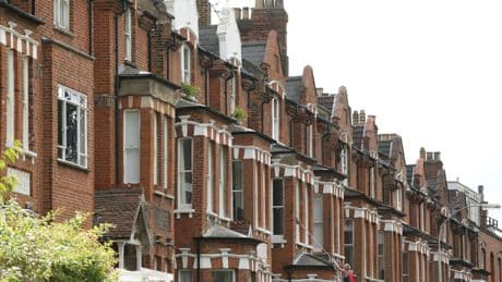 Average UK house price jumps by more than £1,000 month-on-month – Halifax