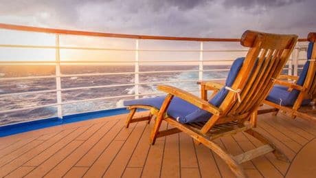 Cruise ship tourists urged to do 1 thing to make sure they get a sunbed