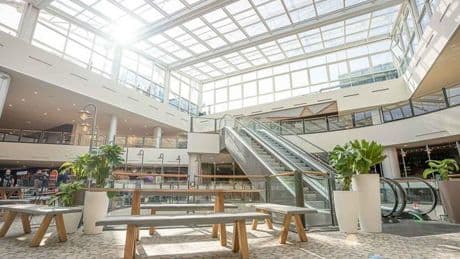 El centro comercial La Farga cambia de manos tras batir récords en ventas