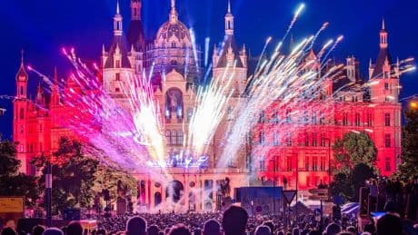 Fenster in die Vergangenheit: Schwerin feiert Schlossfest - und macht Geschichte lebendig