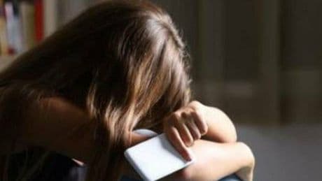 Genova, caso di revenge porn dopo una cena tra amici: la Procura apre un?indagine