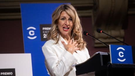 Última hora política, en directo | Yolanda Díaz, "radicalmente en contra" de la opa del BBVA al Sabadell: "No puede salir. Se despedirá a 5.000 personas"