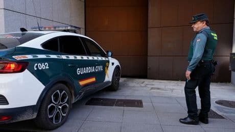 Kinder eingesperrt: Deutschem Ehepaar droht in Spanien 25 Jahre Haft