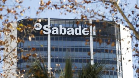 Banco Sabadell sube en el Ibex a la espera de la CNMC
