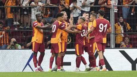 Galatasaray evinde Strasbourg'a karşı rahat kazandı