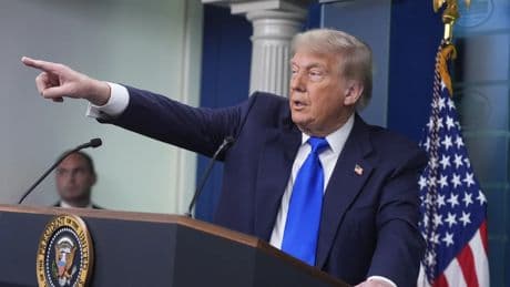 Trump dona el primer salario de su segundo mandato a la renovación de la Casa Blanca