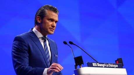 À Singapour, le chef du Pentagone Pete Hegseth met en garde contre une opération «militaire» de la Chine sur Taïwan