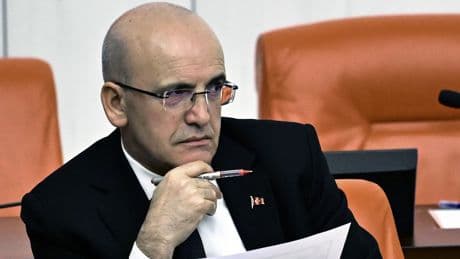Bakan Mehmet Şimşek sıcak para için Londra yolcusu