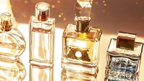 «Ils portent le marché de la beauté» : les parfums défient le ralentissement du marché du luxe