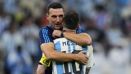 Scaloni elige a los tres mejores jugadores de hoy y deja a todos atónitos