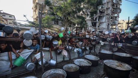 Gaza unter Beschuss von Israel - mindestens 67 Menschen an Essensausgabe getötet