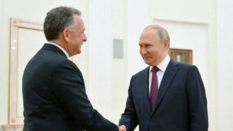 El emisario de Trump llega a Moscú para hablar con Putin antes del fin del ultimátum