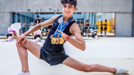 Un vasco de 15 años en la elite de la gimnasia rítmica