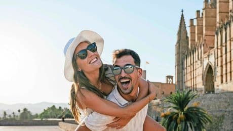 Forse stijging adults only-vakanties, zelfs ouders boeken kindvrije reizen: ’Men wil tijd voor zichzelf’