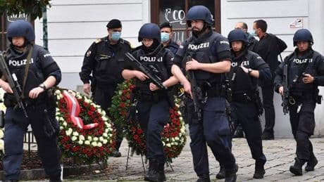 Al menos cinco muertos en un tiroteo en un colegio en Austria