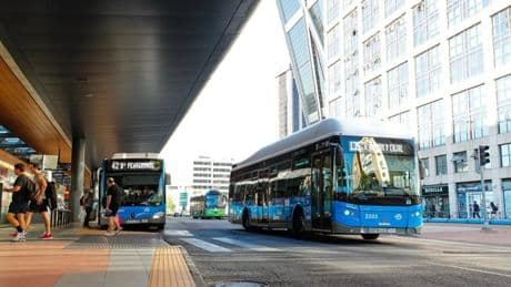 Sumar presiona a Puente para extender hasta final de año los descuentos del transporte público