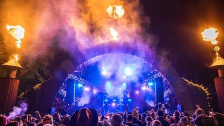 Thousands pack into Eden festival for family fun