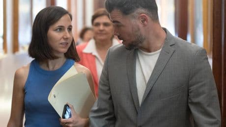 Podemos y ERC registran una petición en el Congreso para que Sánchez dé explicaciones sobre los audios de Leire Díez