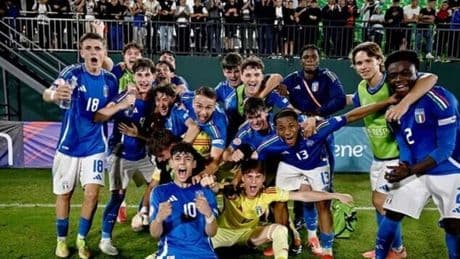 <p>Europeo U17, strepitosa Italia: 4-2 all'Inghilterra e semifinale!</p>