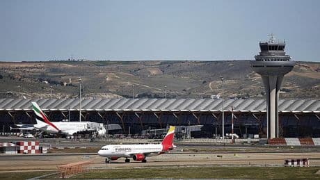 Los aeropuertos españoles alcanzan en julio el mejor mes de su historia en cifra de pasajeros y operaciones en España
