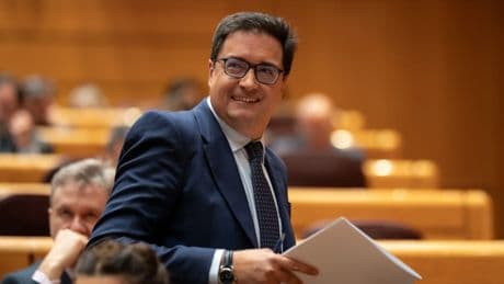 Qué se sabe sobre la subida salarial del 0,5% de los funcionarios: será con carácter retroactivo