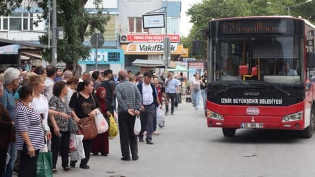 İzmir'de ulaşıma zam geldi... 1 Eylül'den itibaren geçerli olacak!