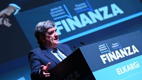Escrivá: "La opa de BBVA está durando ya demasiado tiempo"
