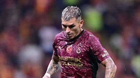 Galatasaray gole çok yaklaştı! Torreira'nın şutu direkten döndü