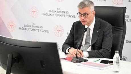 Bakan Memişoğlu, İstanbul'da sağlık hizmetleri değerlendirme toplantısına katıldı