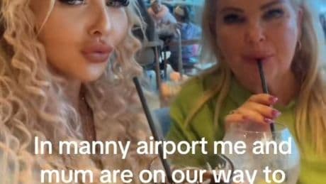 Passengers cheer while ‘drunk’ mum and daughter Tiktok stars forced off plane